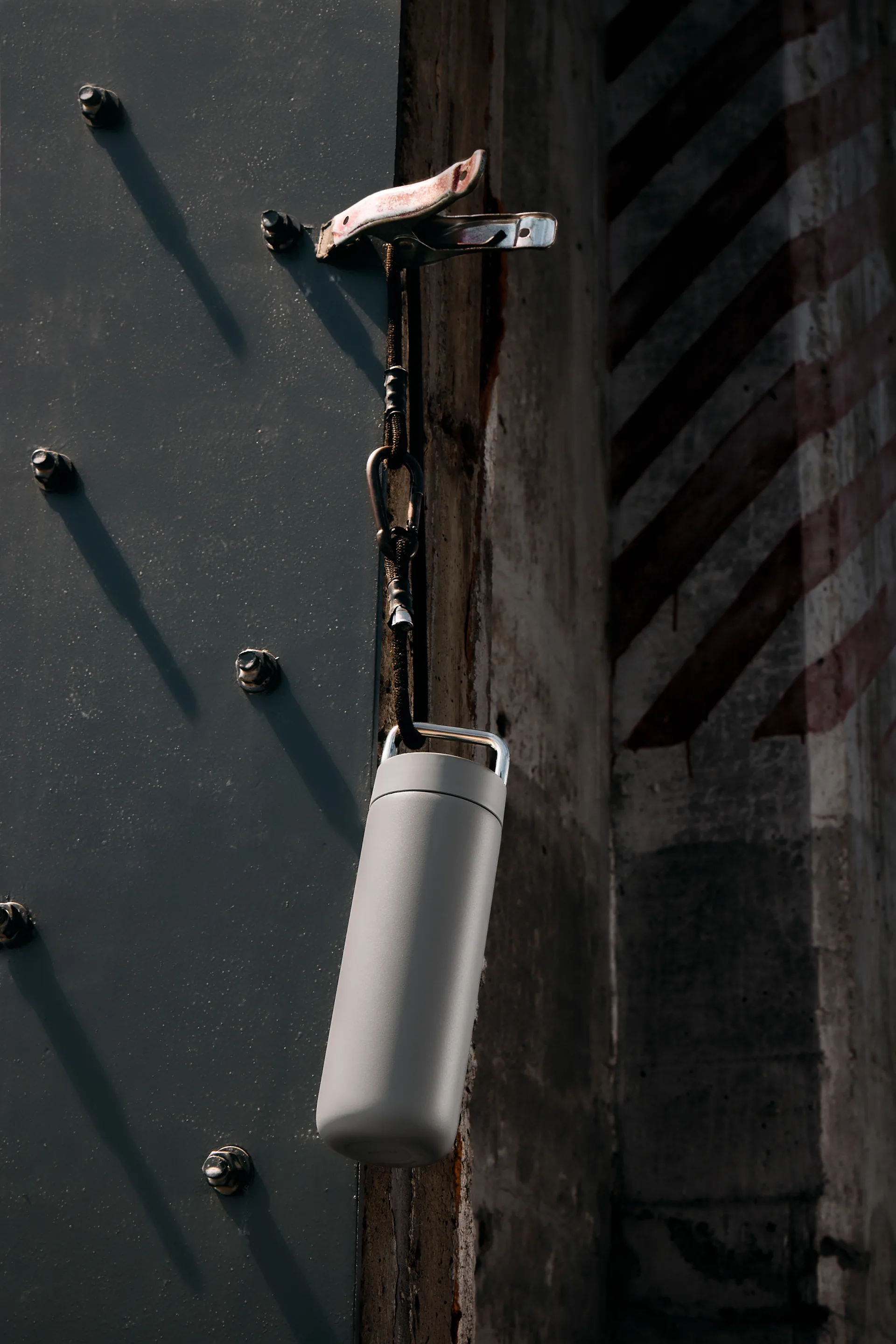 Caneca térmica Carter Carry 59 cl, Matte grey Fellow