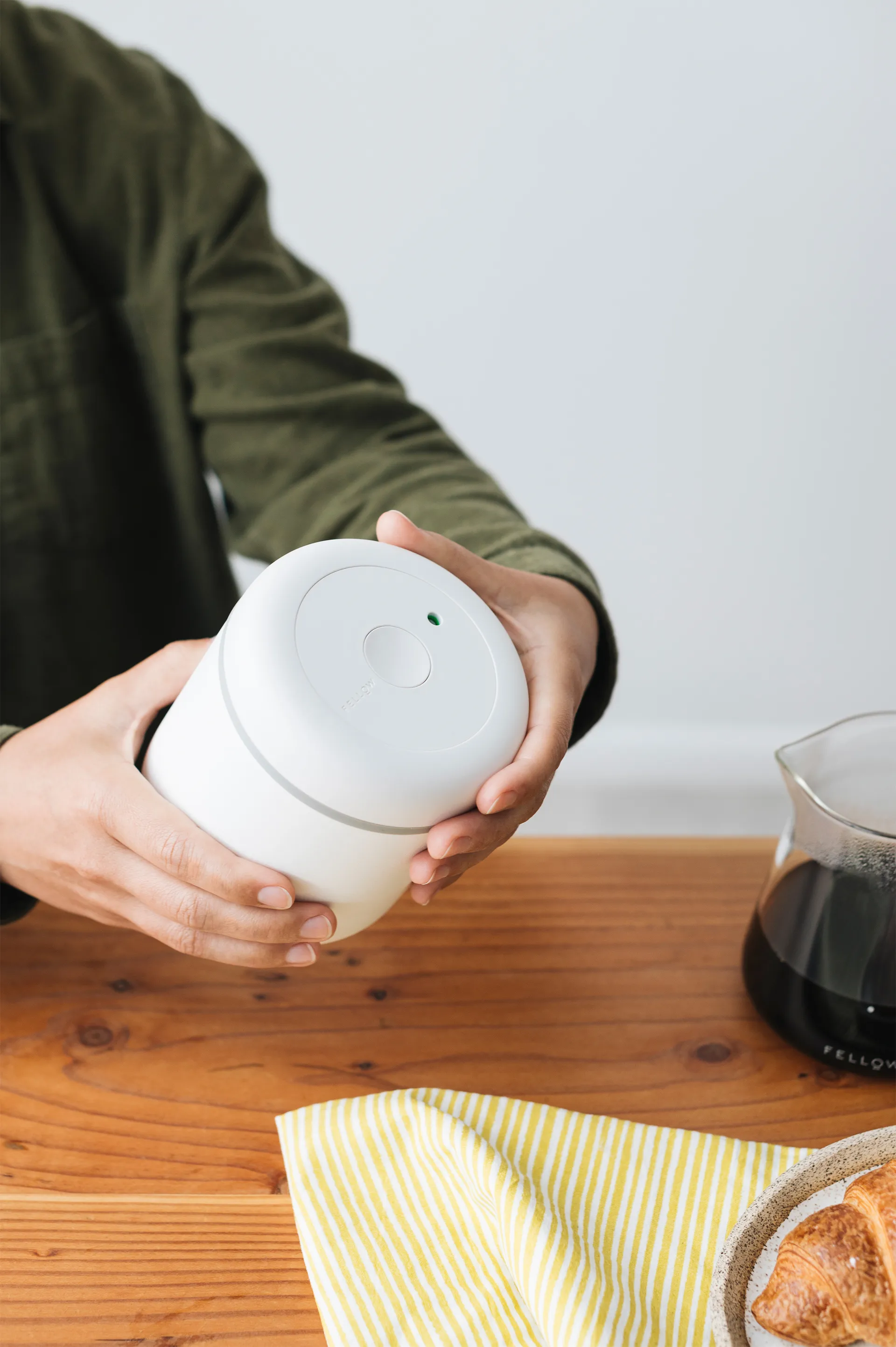 Recipiente a vácuo Atmos 0,7 L, White Fellow