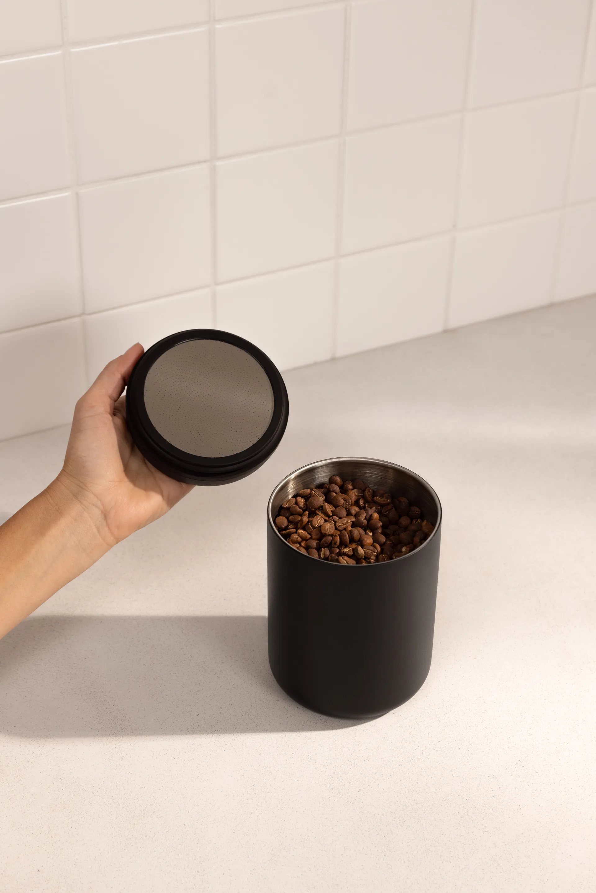 Recipiente a vácuo Atmos elétrico 1,2 L, Matte black Fellow