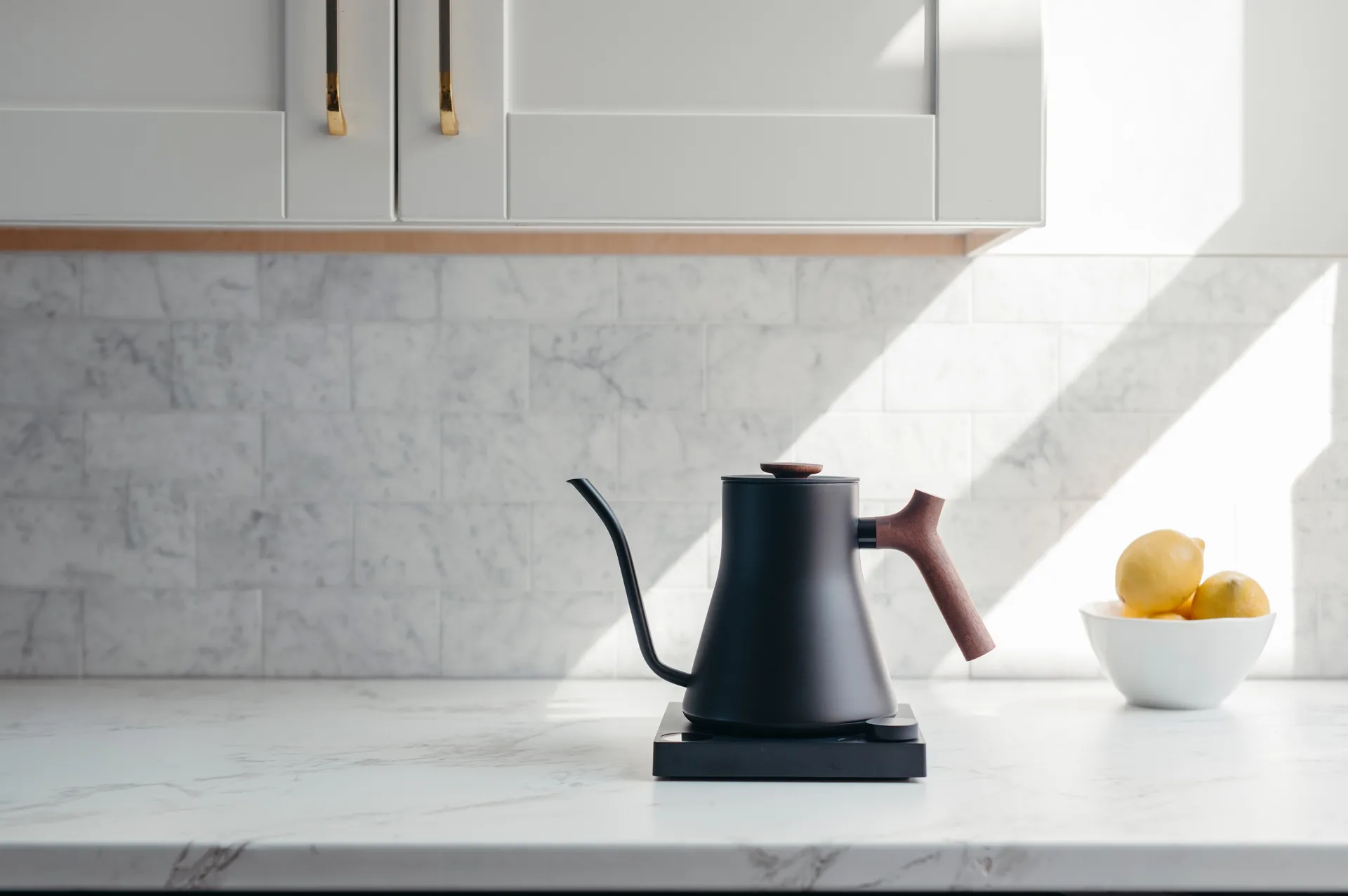 Stagg EKG Pro chaleira elétrica 0.9 L, Preto fosco-nogueira Fellow