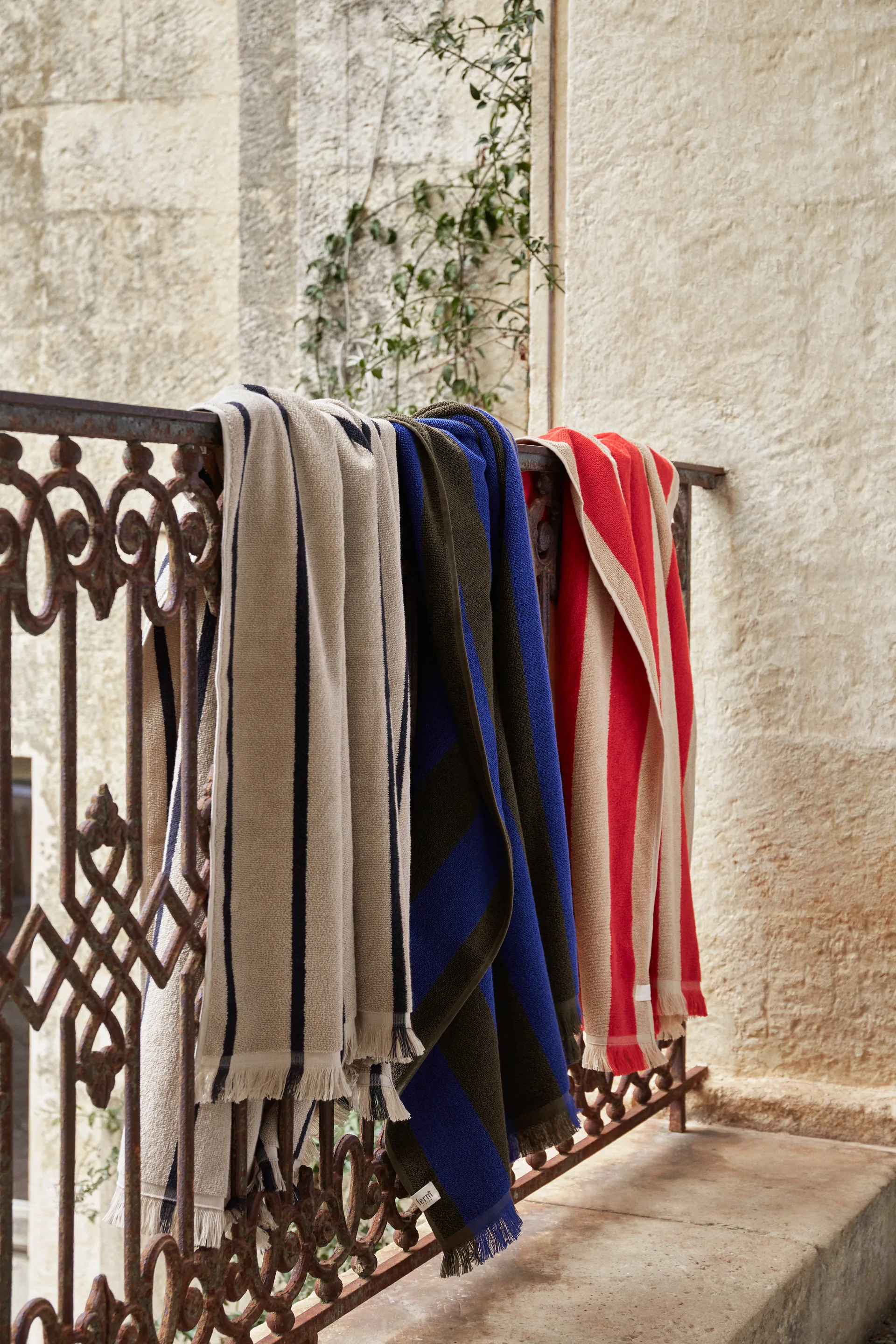 Alee lençol 100x150 cm, Camelo claro-vermelho Ferm Living