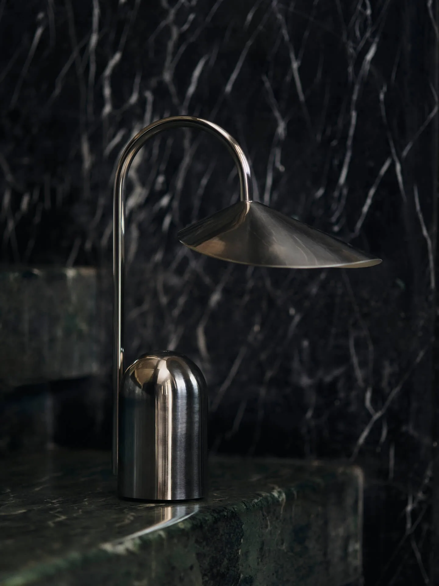 Arum lâmpada portátil, Stainless steel Ferm Living