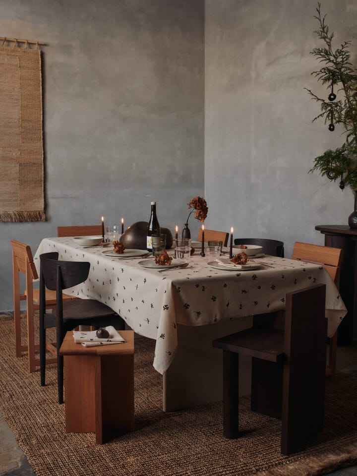 Baies toalha de mesa 150x240 cm, Natural-chocolate escuro Ferm Living