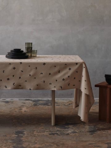 Baies toalha de mesa 150x240 cm - Natural-chocolate escuro - Ferm Living