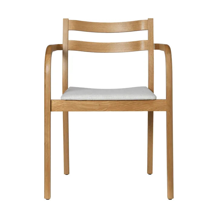 Boda cadeira com braços - Assento estofado, natural oak-off-white - Ferm Living