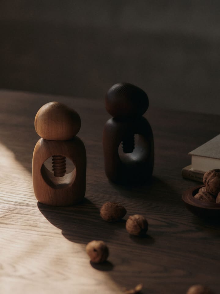 Cairn quebra-nozes, Carvalho Ferm Living