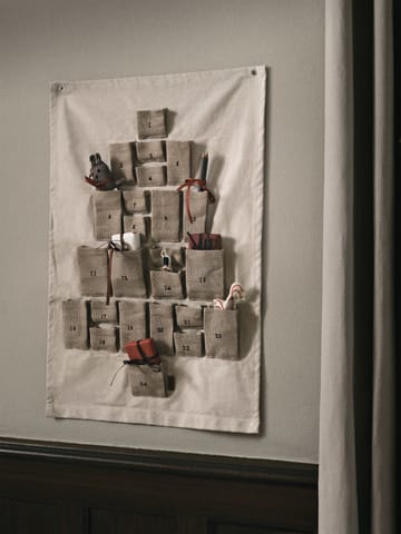 Calendário de advento Pine - Mini, 50x69 cm - Ferm Living