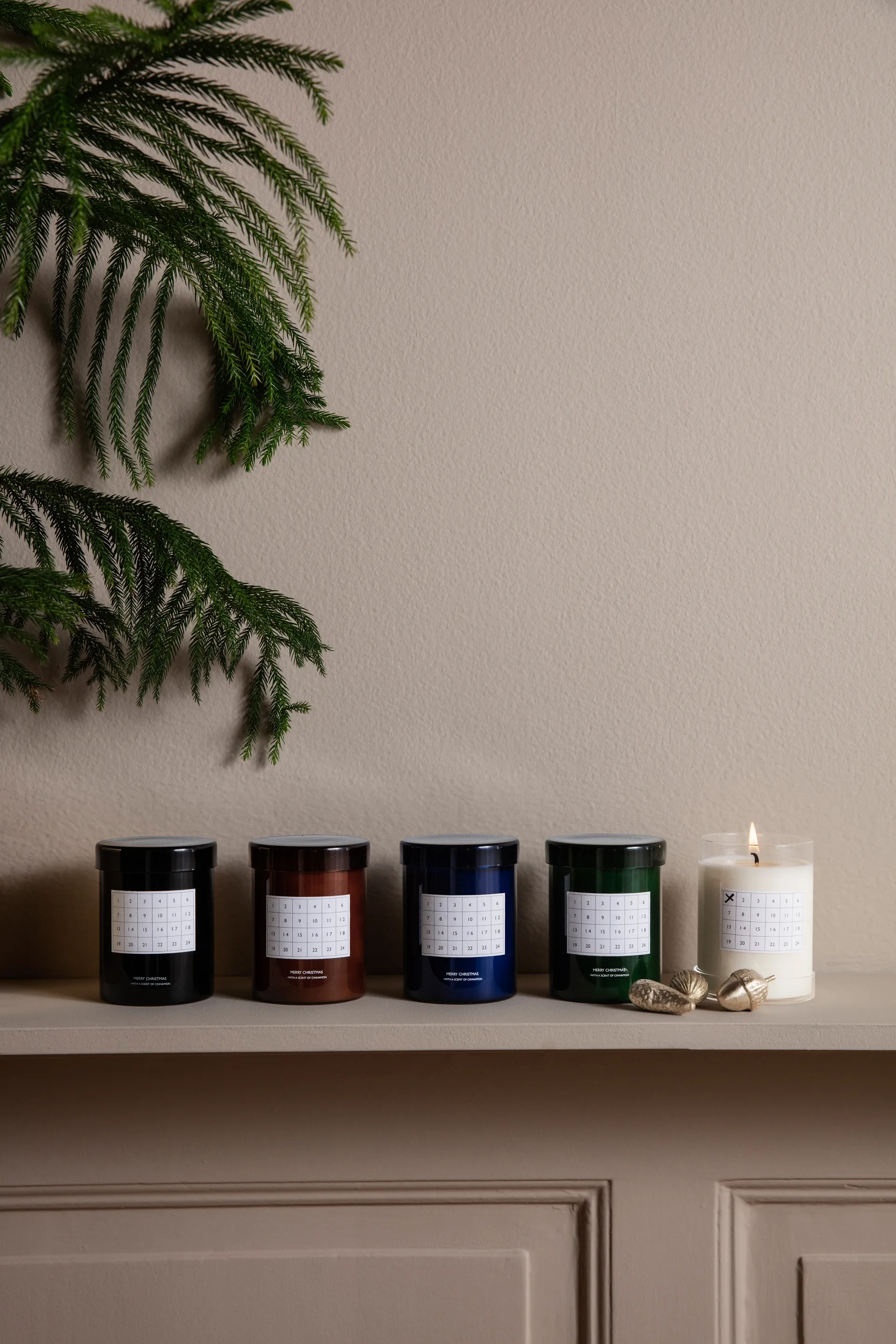 Calendário de Natal perfumado, branco Ferm Living