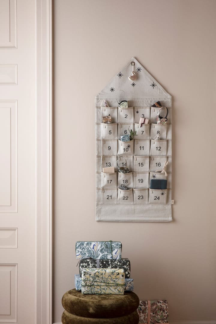 Calendário de Natal Star em forma de casa 100 cm, Sand Ferm Living
