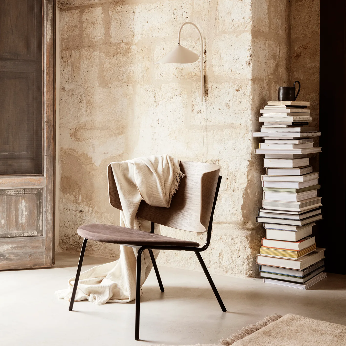 Candeeiro de parede Arum, cashmere Ferm Living
