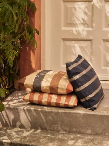 Capa de almofada Strand outdoor 50x50 cm - Burnt ochre-parchme - Ferm Living