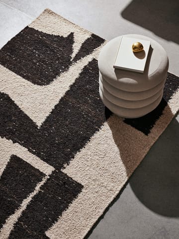 Carpete de lã Piece - Off-white-Café, 140x200 cm - Ferm Living