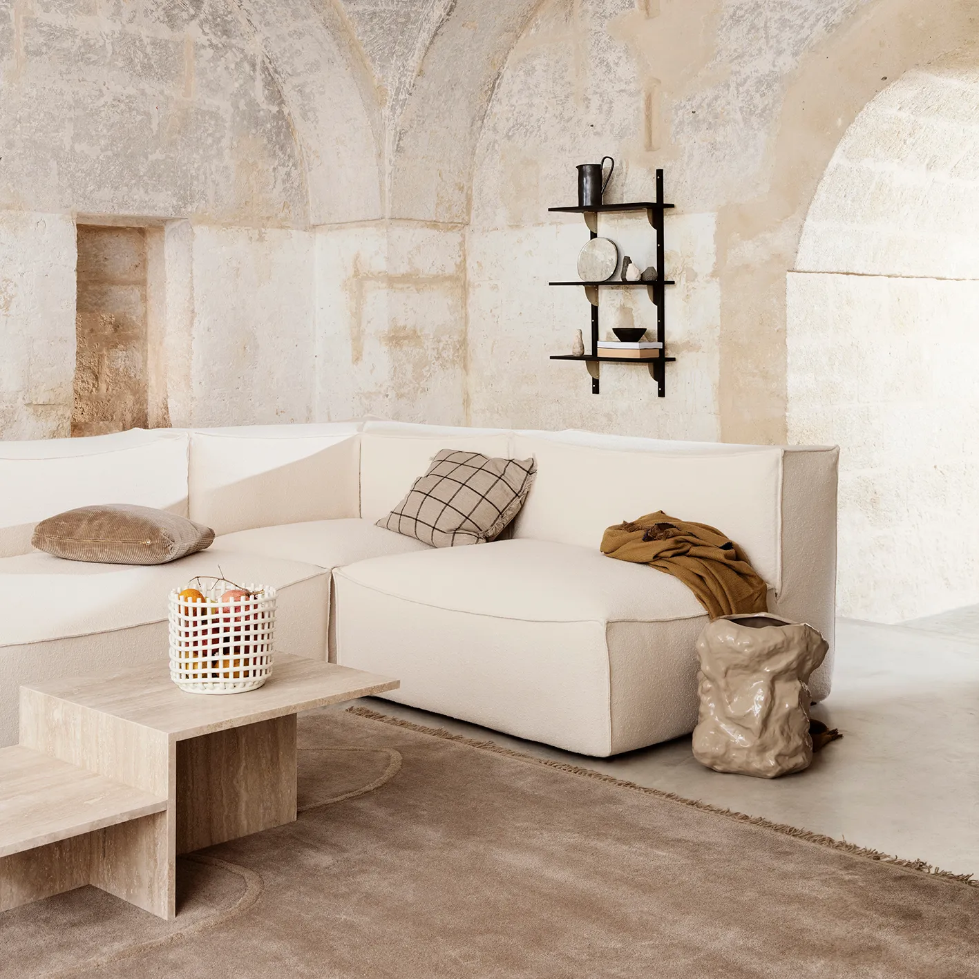 Cesto trançado Ceramic Ø23.5 cm, off white Ferm Living