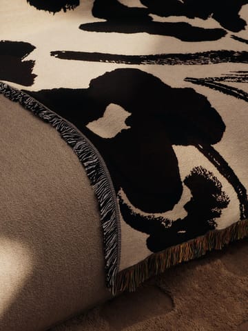 Cilla manta de tapeçaria 120x170 cm - Off-white-Dark grape - Ferm Living