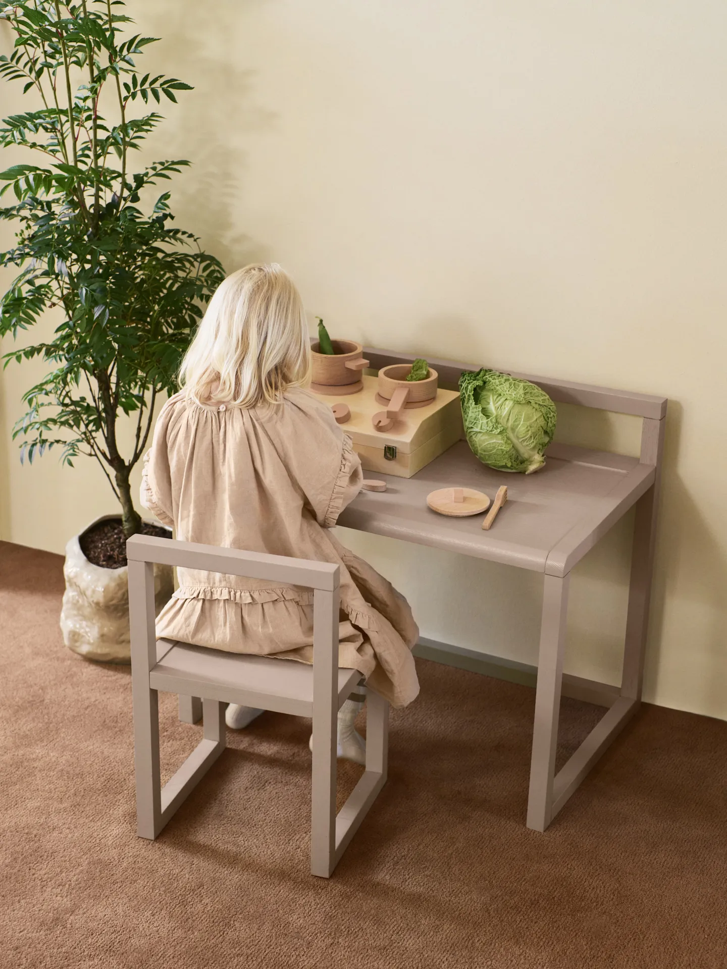 Conjunto de cozinha Toro Suitcase Kitchen para crianças, Natural Ferm Living
