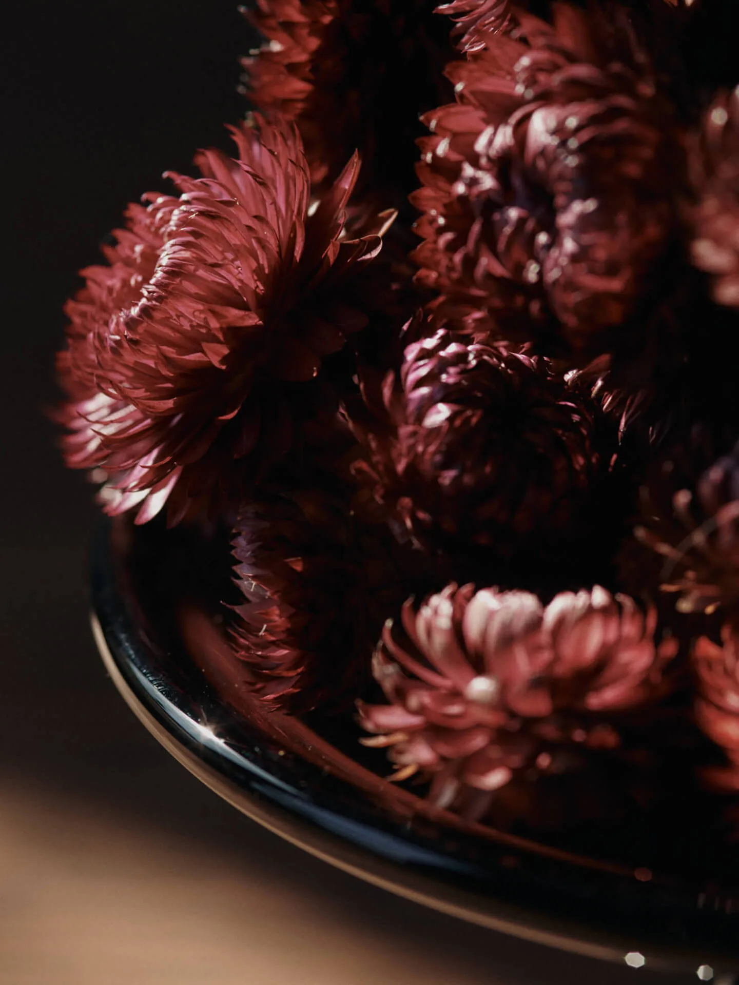 Damo peça central de vidro Ø21 cm, Uva Escura Ferm Living