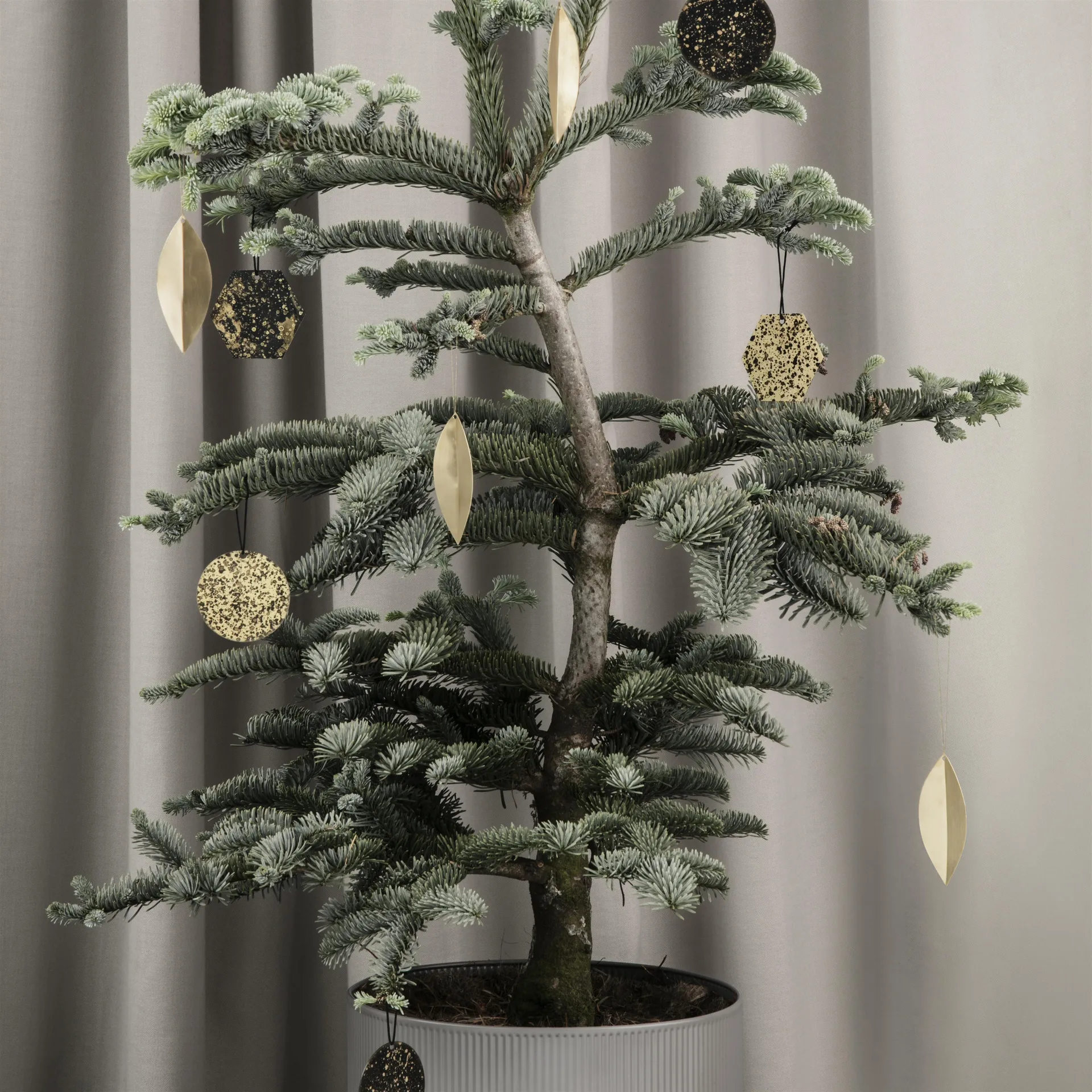 Enfeites de Natal Leaf, Brass, 4 un. Ferm Living