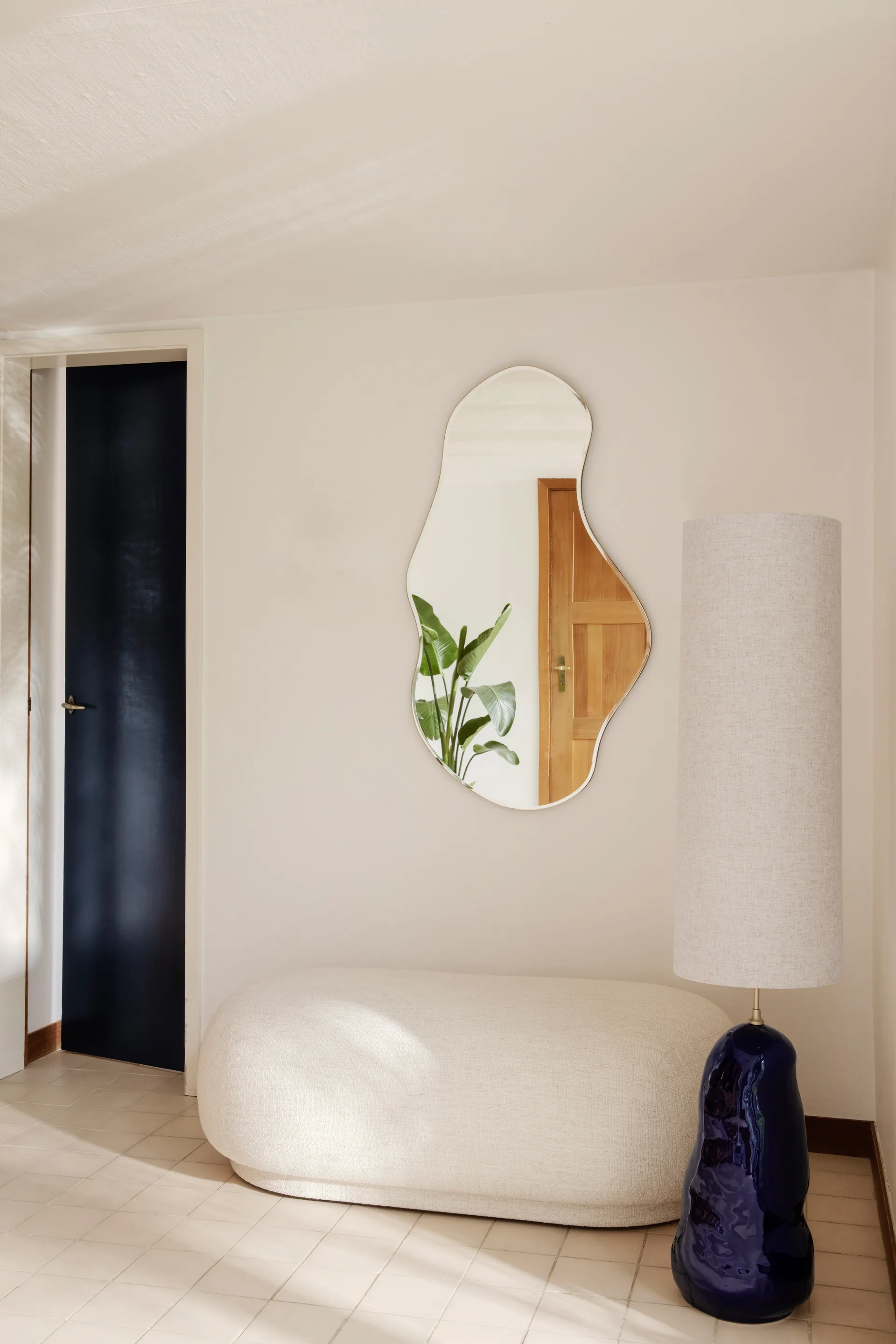 Espelho grande Pond, Latão Ferm Living