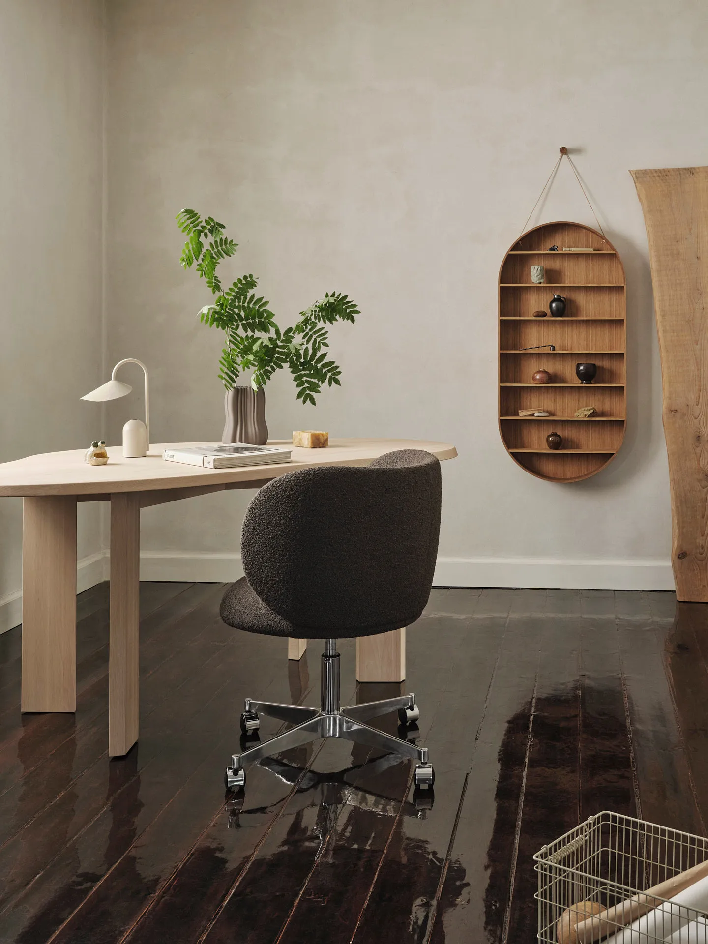 Estante Oval Dorm, Oiled oak Ferm Living