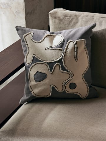 Fronha Figure 50x50 cm - Cinza Azulado-I-Branco Off - Ferm Living