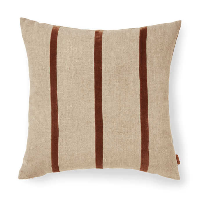 Fronha Senti Stripe 50x50 cm - Linen-carob brown - Ferm Living