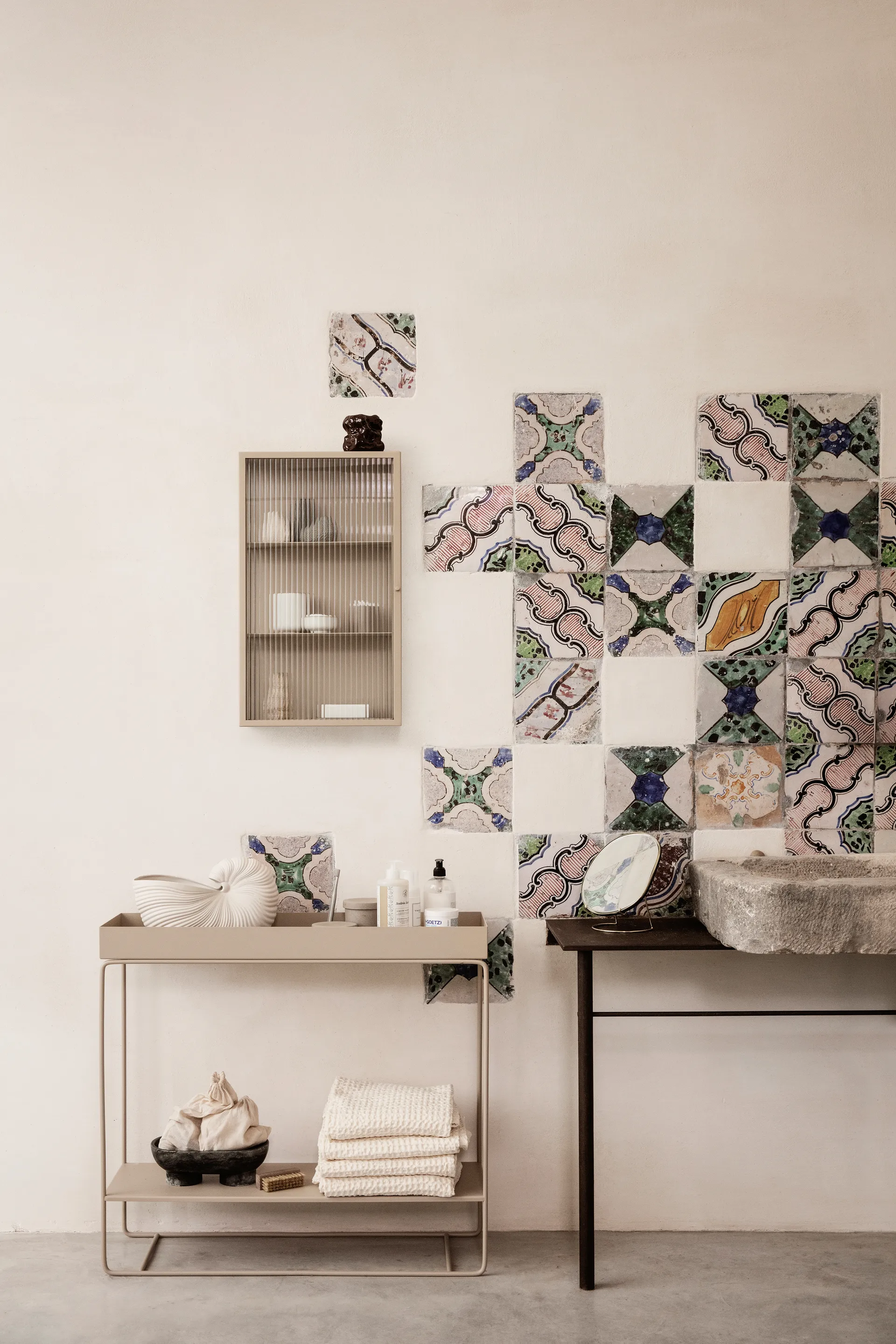 Haze armário de parede, Cashmere Ferm Living