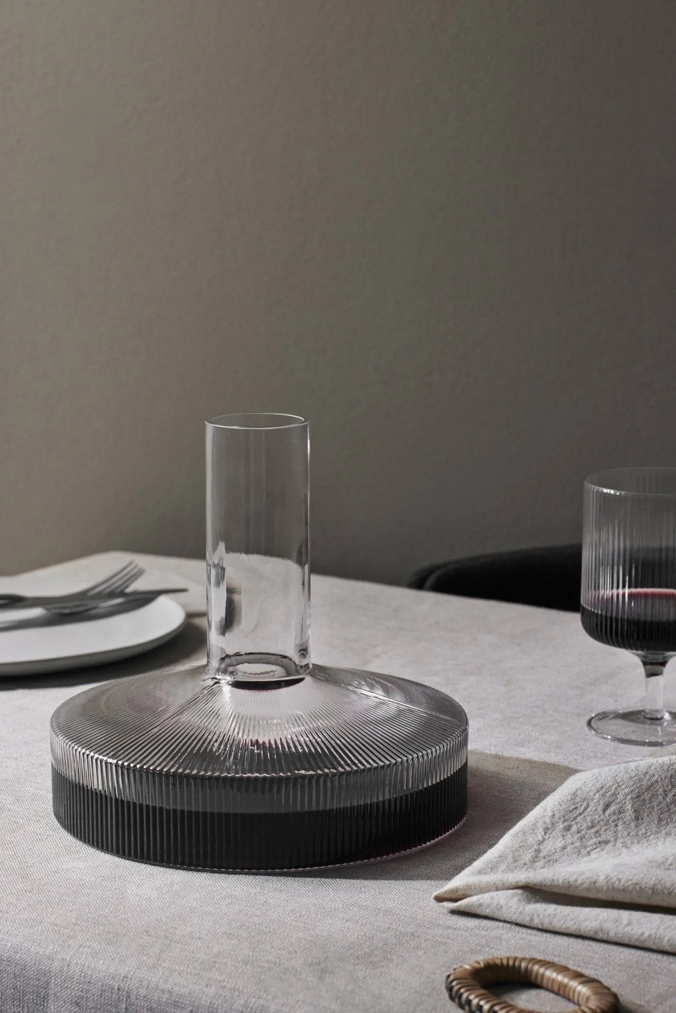 Jarra e copo Ripple 17 peças - Transparente Ferm Living