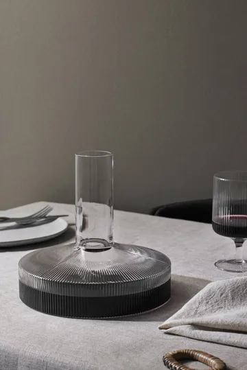 Jarra e copo Ripple 17 peças - Transparente - Ferm Living