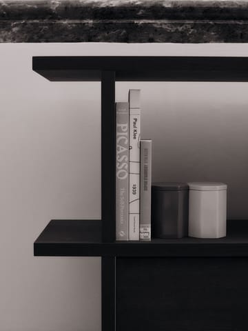 Kona estante com módulo de armário - Dark Stained - Ferm Living