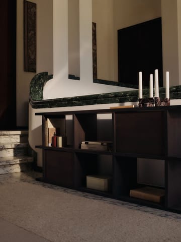 Kona estante com módulo de armário - Dark Stained - Ferm Living