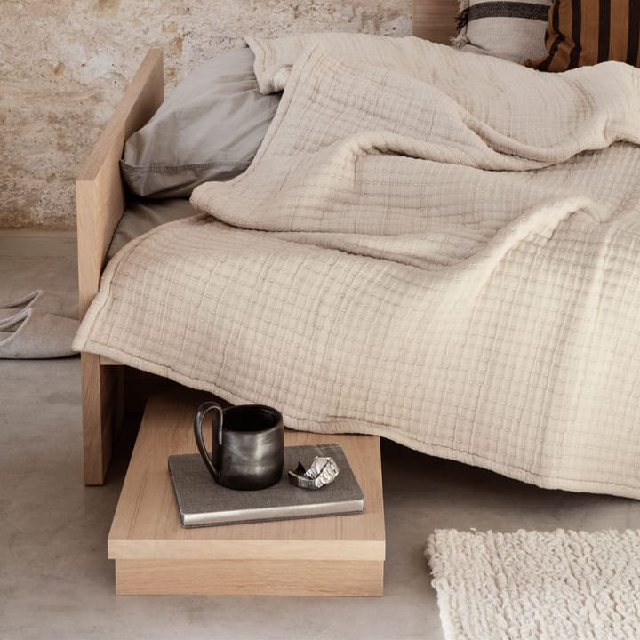 Kona mesa de apoio low table, Carvalho folheado a natural Ferm Living