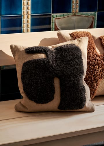 Lay almofada 50x50 cm - Sand / Marrom Escuro - Ferm Living