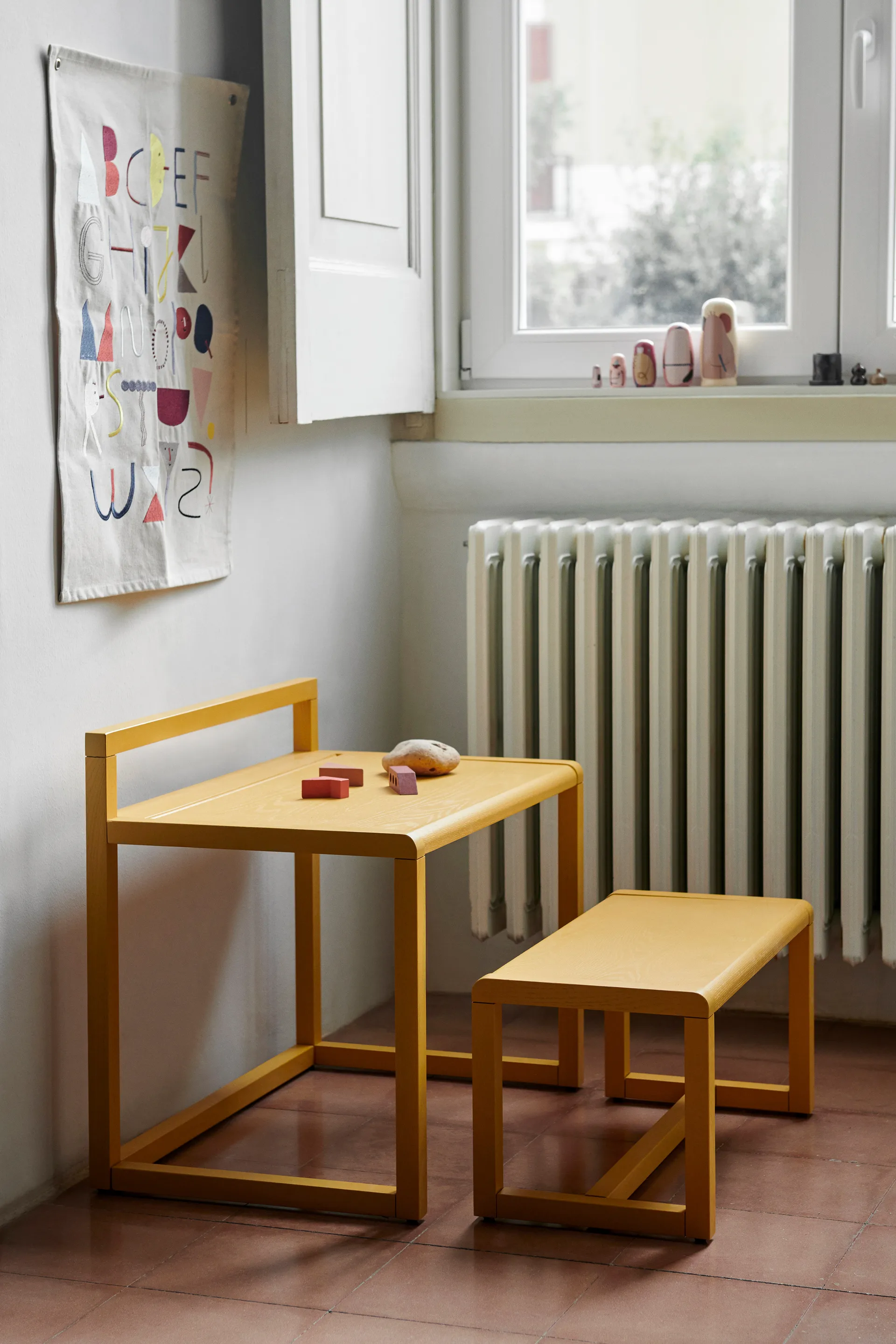 Little Architect mesa de escrever, Amarelo Ferm Living