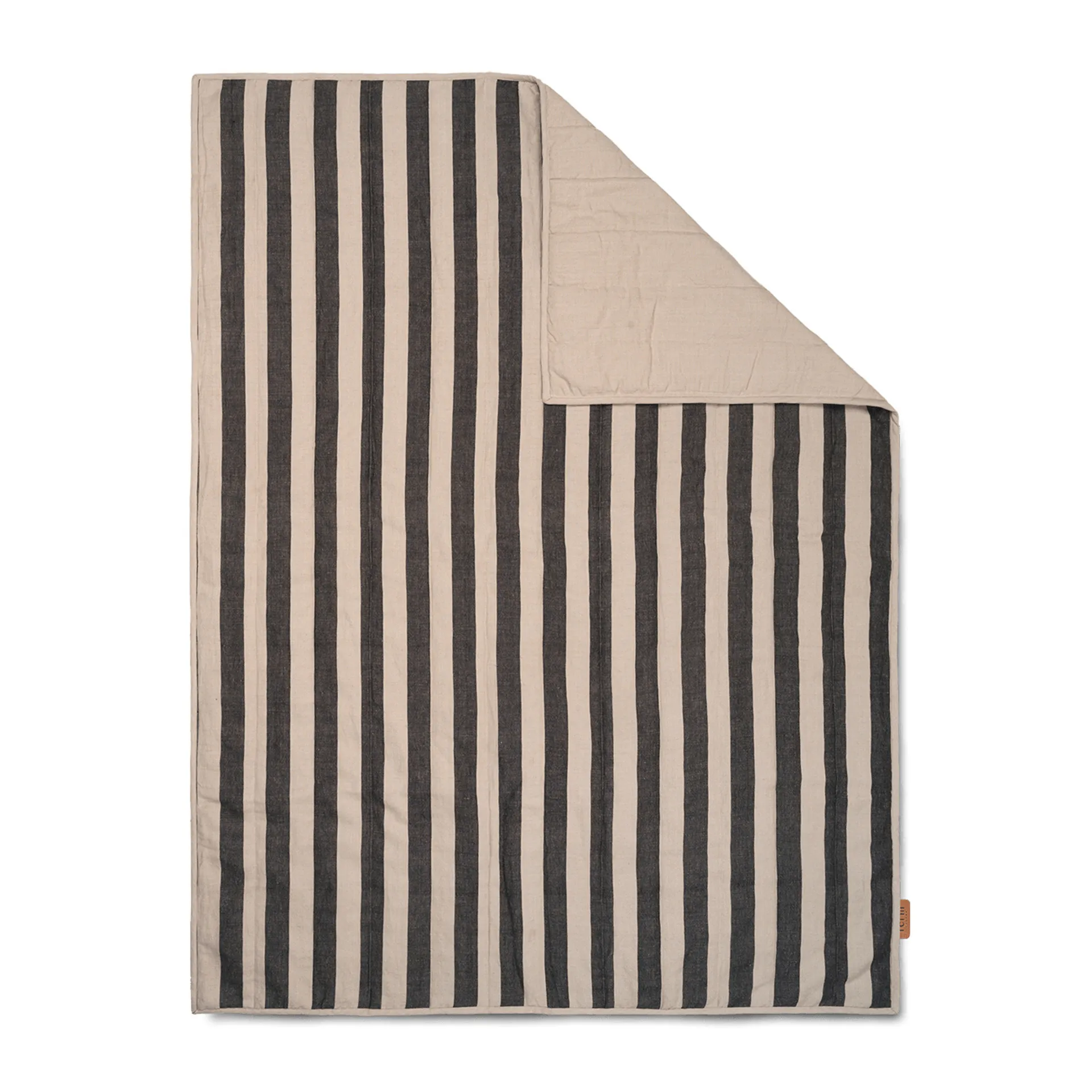 Manta Grand 120x170 cm, Sand-black Ferm Living