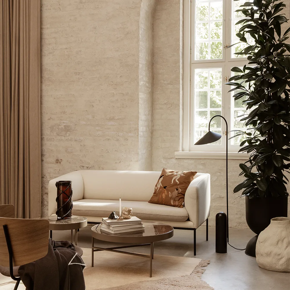 Mesa de centro Marble Table, Mármore preto, médio, suporte preto Ferm Living