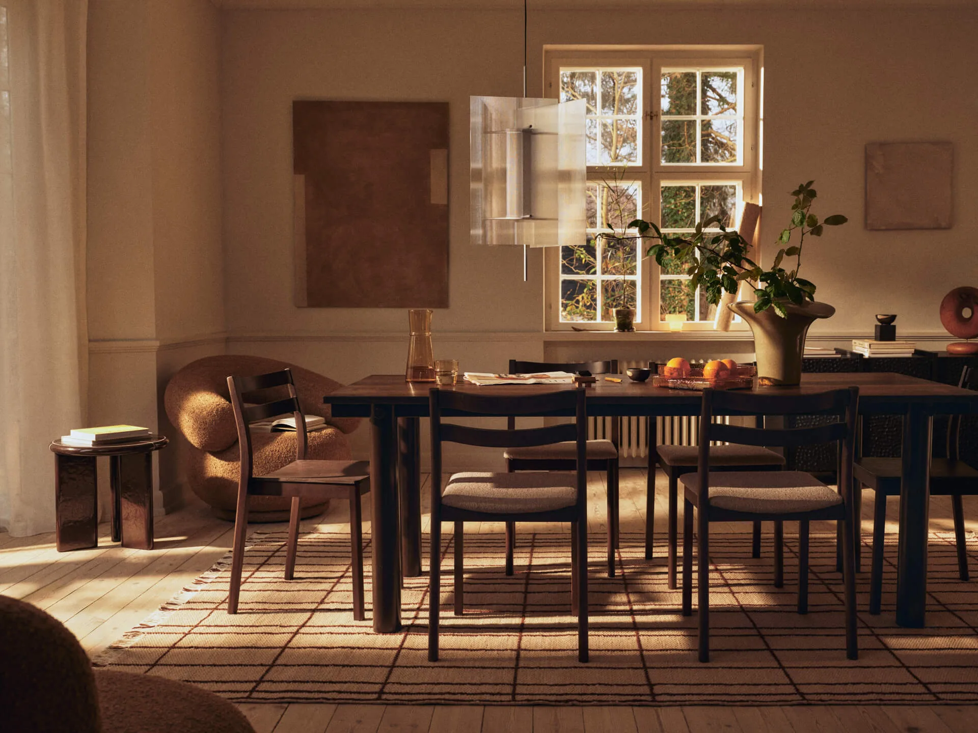 Mesa de jantar Atura, Dark chocolate-carvalho escuro envernizado, 90x200 cm Ferm Living