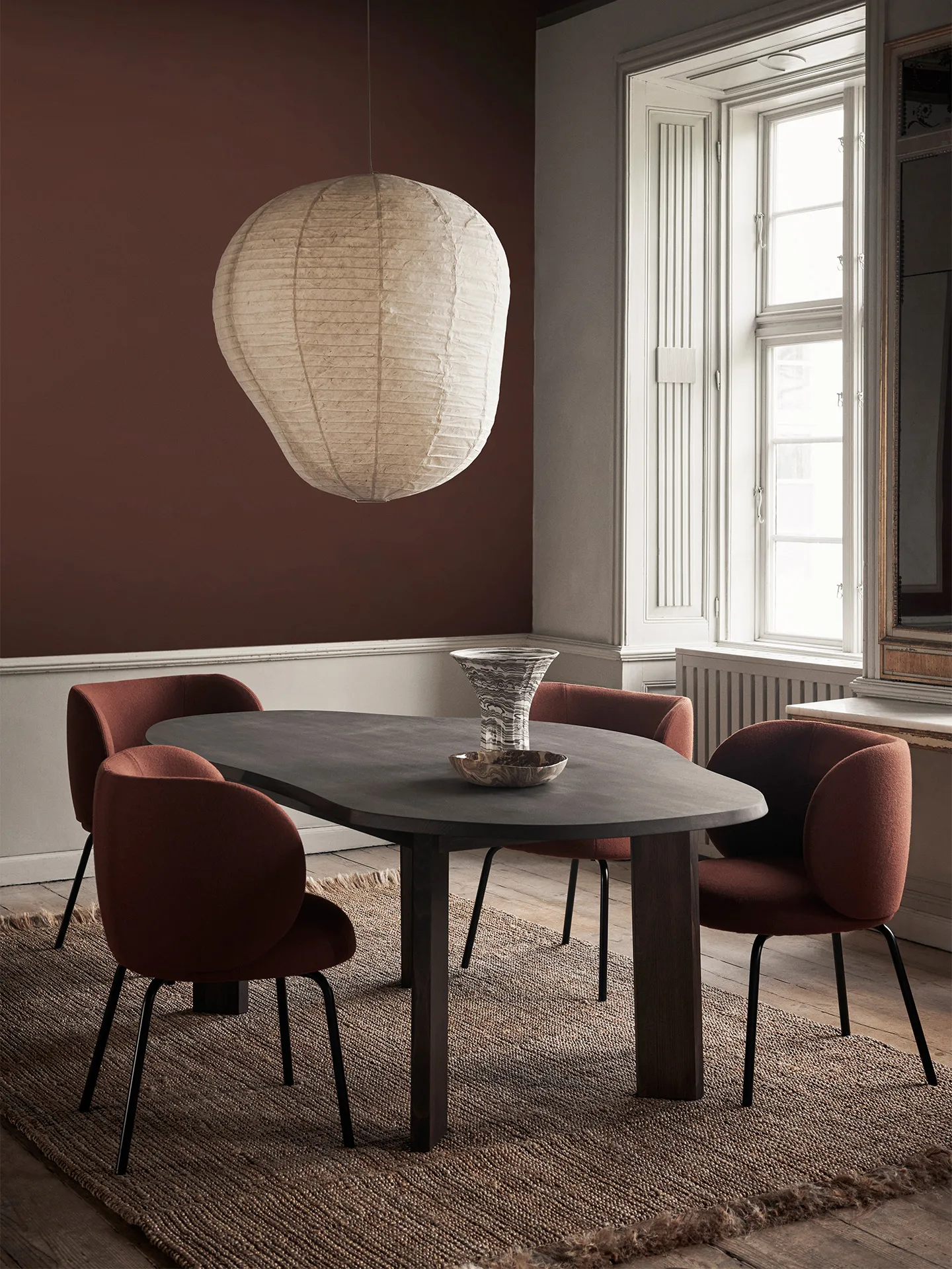 Mesa de jantar Tarn 118,5x220 cm, Faia manchada escura Ferm Living