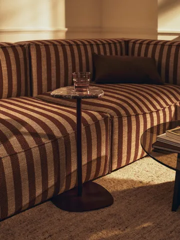 Mesa lateral Plyo - Dark grape - Ferm Living