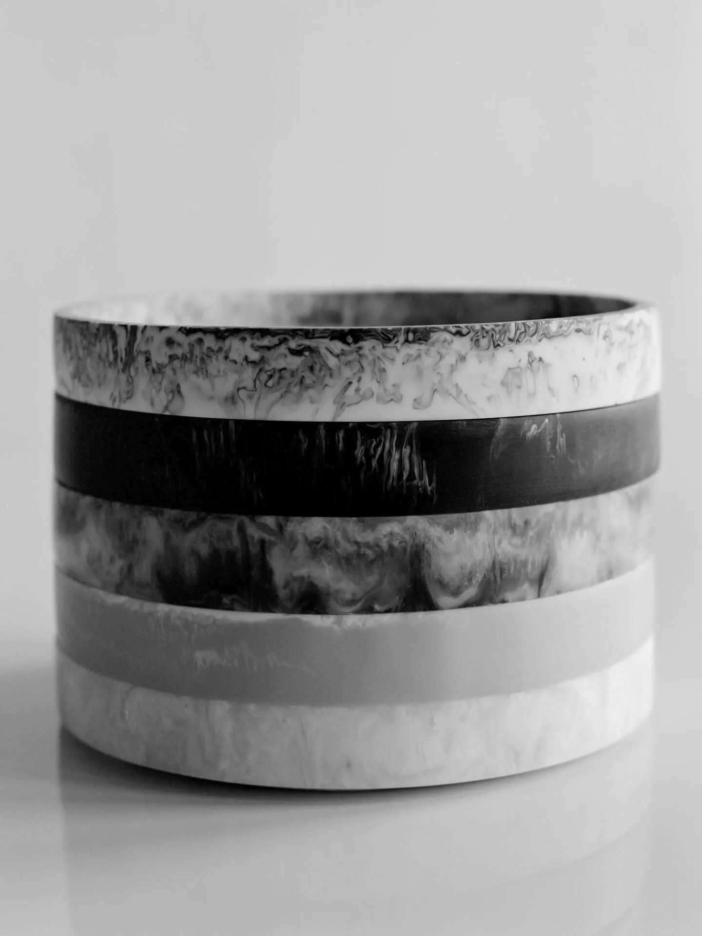 Mist tabuleiro decorativo Ø20 cm, Charcoal Ferm Living