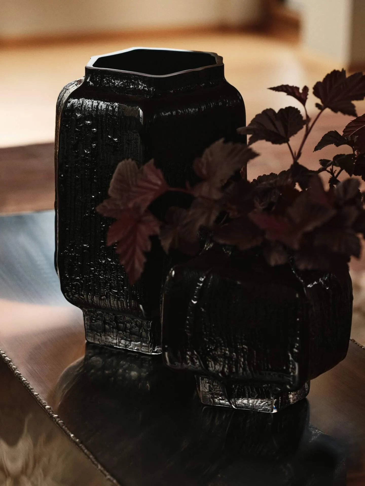 Mokuri vaso, Preto, 25 cm Ferm Living