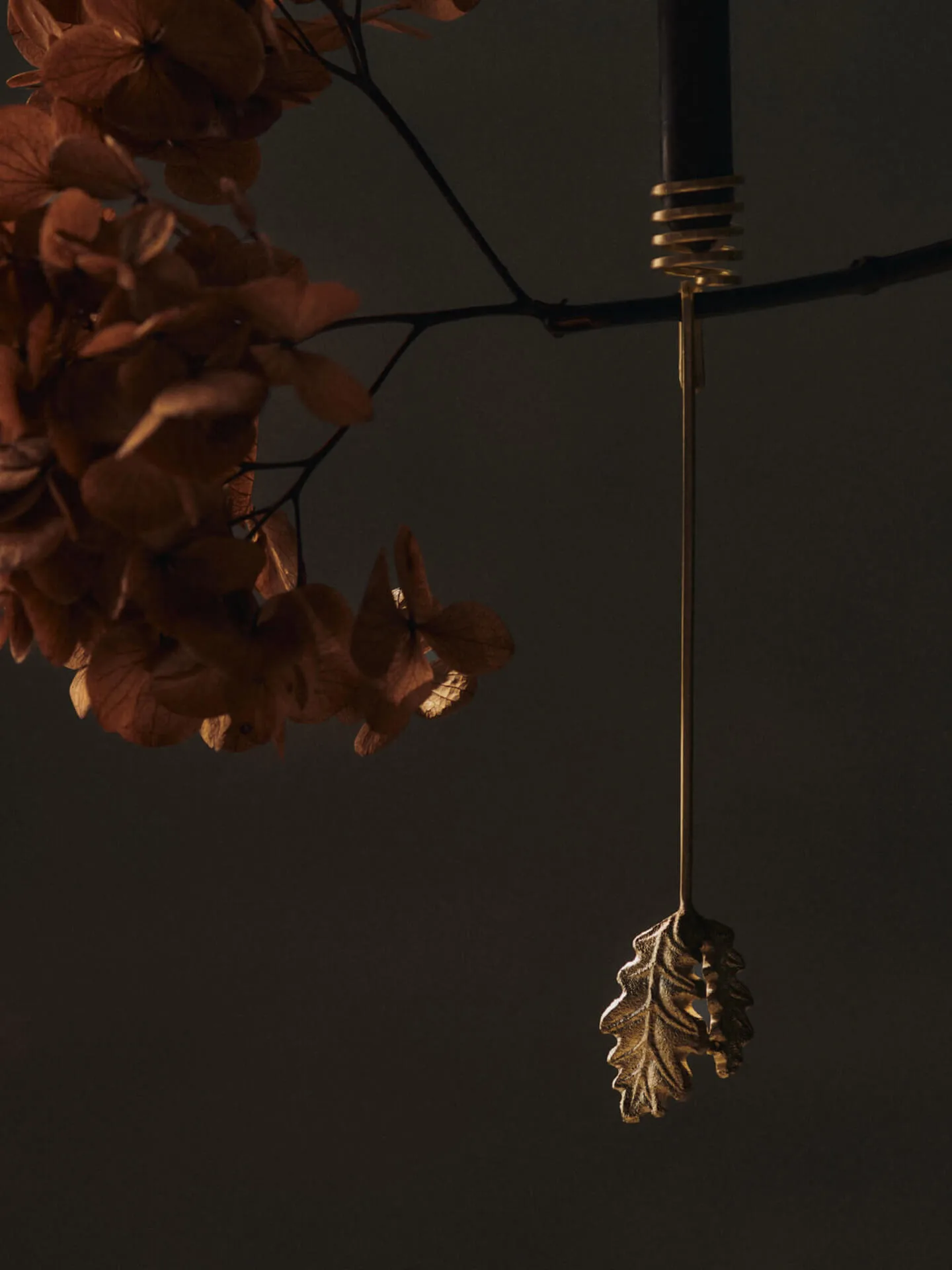 Oak leaf castiçal em forma de árvore de Natal 4 peças, Latão Ferm Living