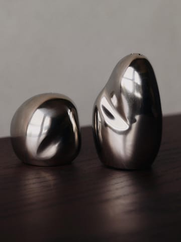 Orevo conjunto de saleiro e pimenteiro  - Aço Inoxidável Polido - Ferm Living
