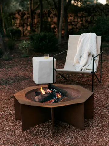 Otto fire pit lareira - Rust, Ø85,5x29 cm - Ferm Living