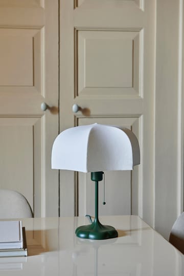 Poem candeeiro de mesa Ø30x42 cm - Branco-verde grama - Ferm Living