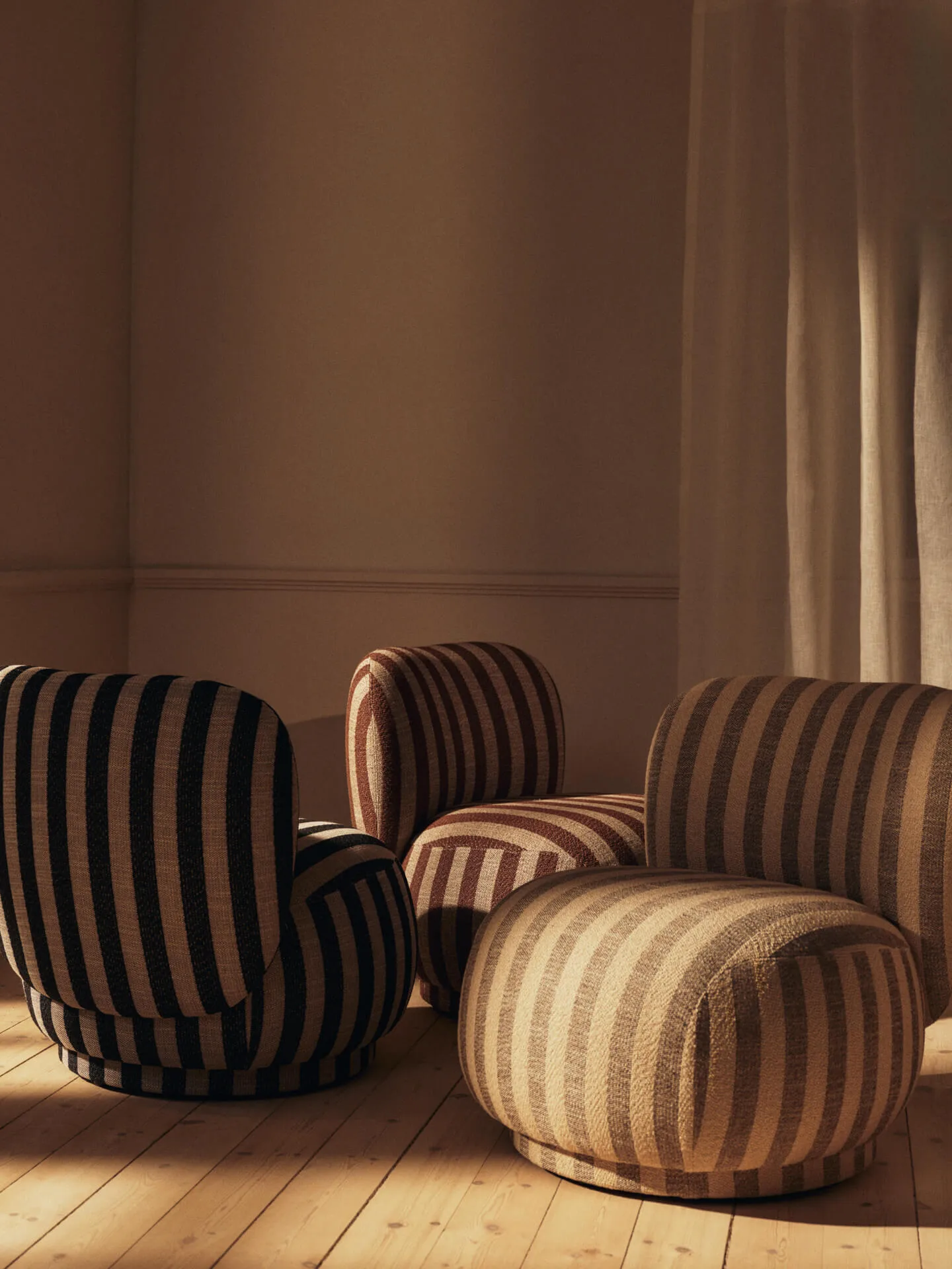 Poltrona Rico lounge chair piccolo, Louisiana, Sand-off-white Ferm Living