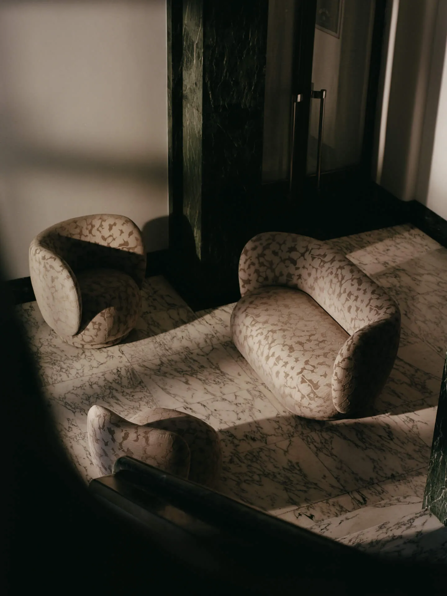 Poltrona Rico lounge chair swivel, Cilla-Taupe Ferm Living