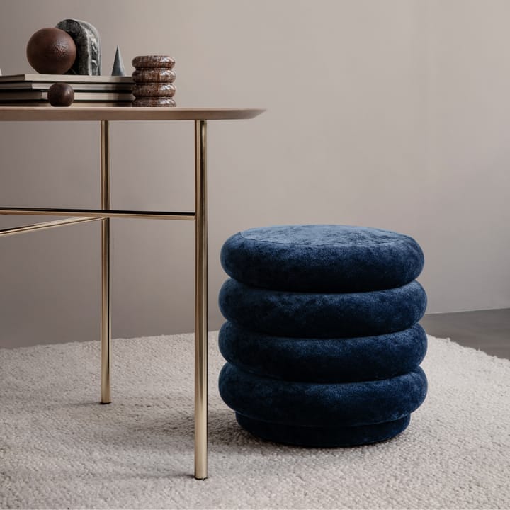 Pufe Round, Tecido faded velvet 3 forest Ferm Living