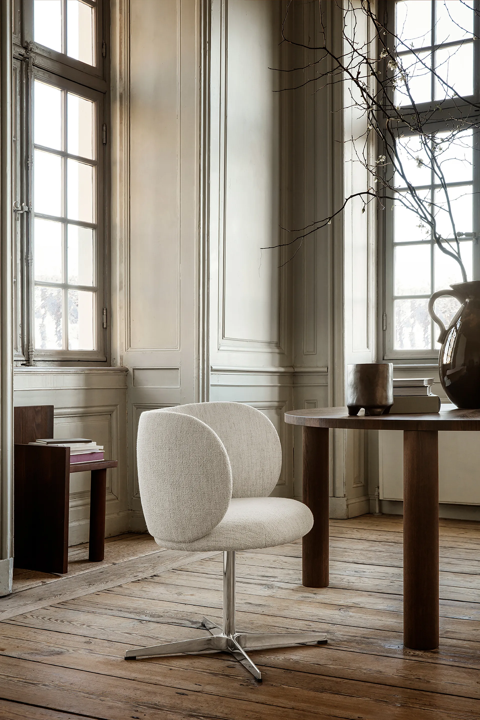 Rico cadeira de jantar giratória - bouclé, Off-white Ferm Living