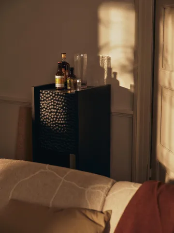 Scarni armário - Freixo tingido escuro, 38x40x100 cm - Ferm Living