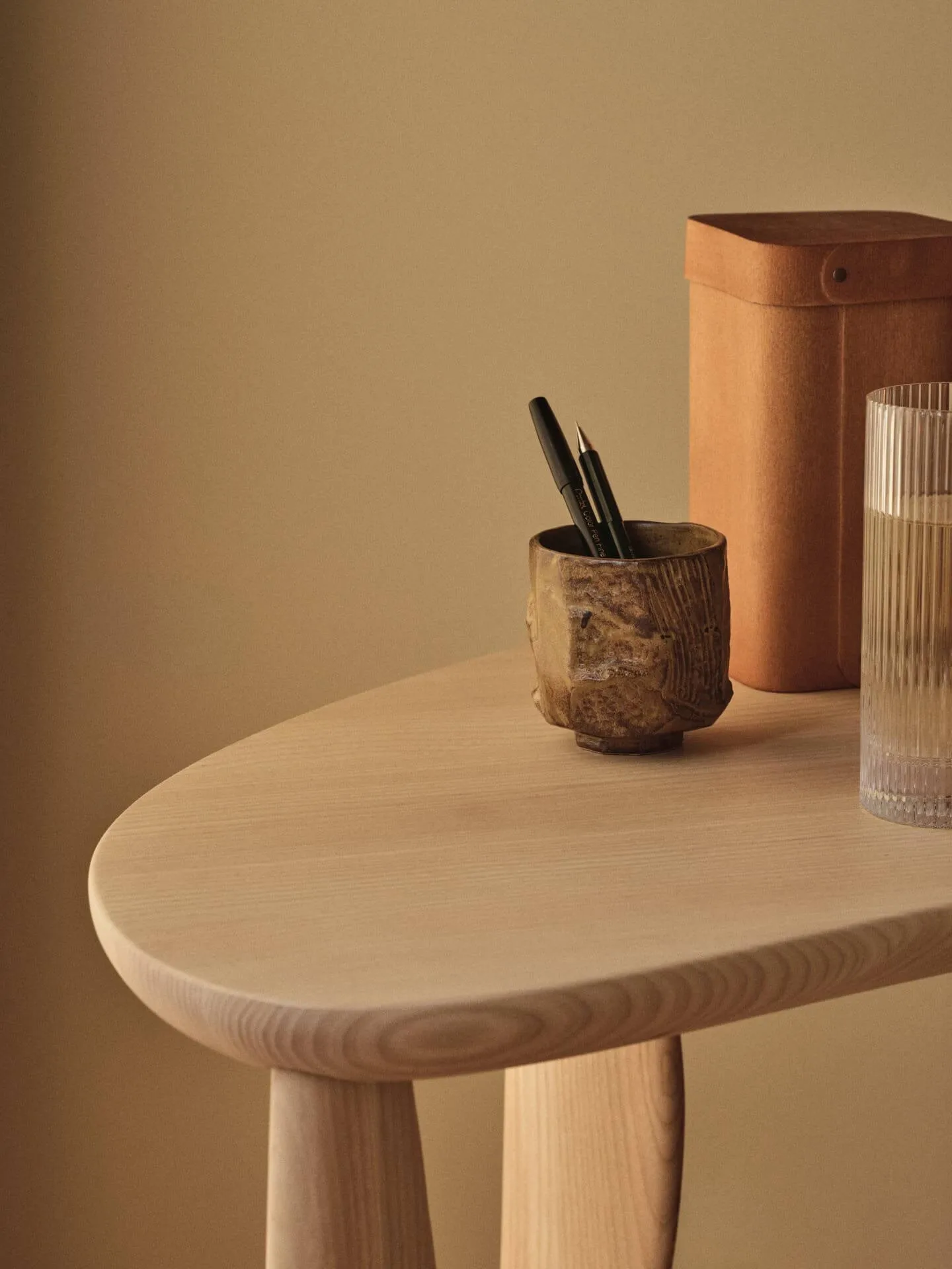 Secretária Feve 60x117 cm, Natural ash Ferm Living